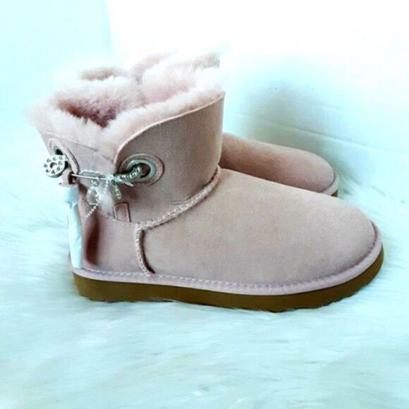 UGG Pink Leather Women's size 6M Short Winter Boot - Picture 3 of 12